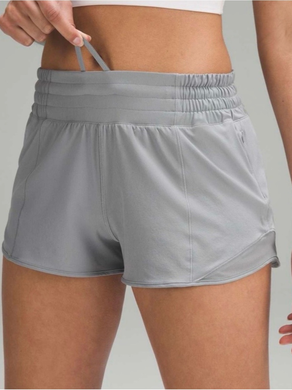 Lululemon grey HR hotty hot shorts 2.5 inch